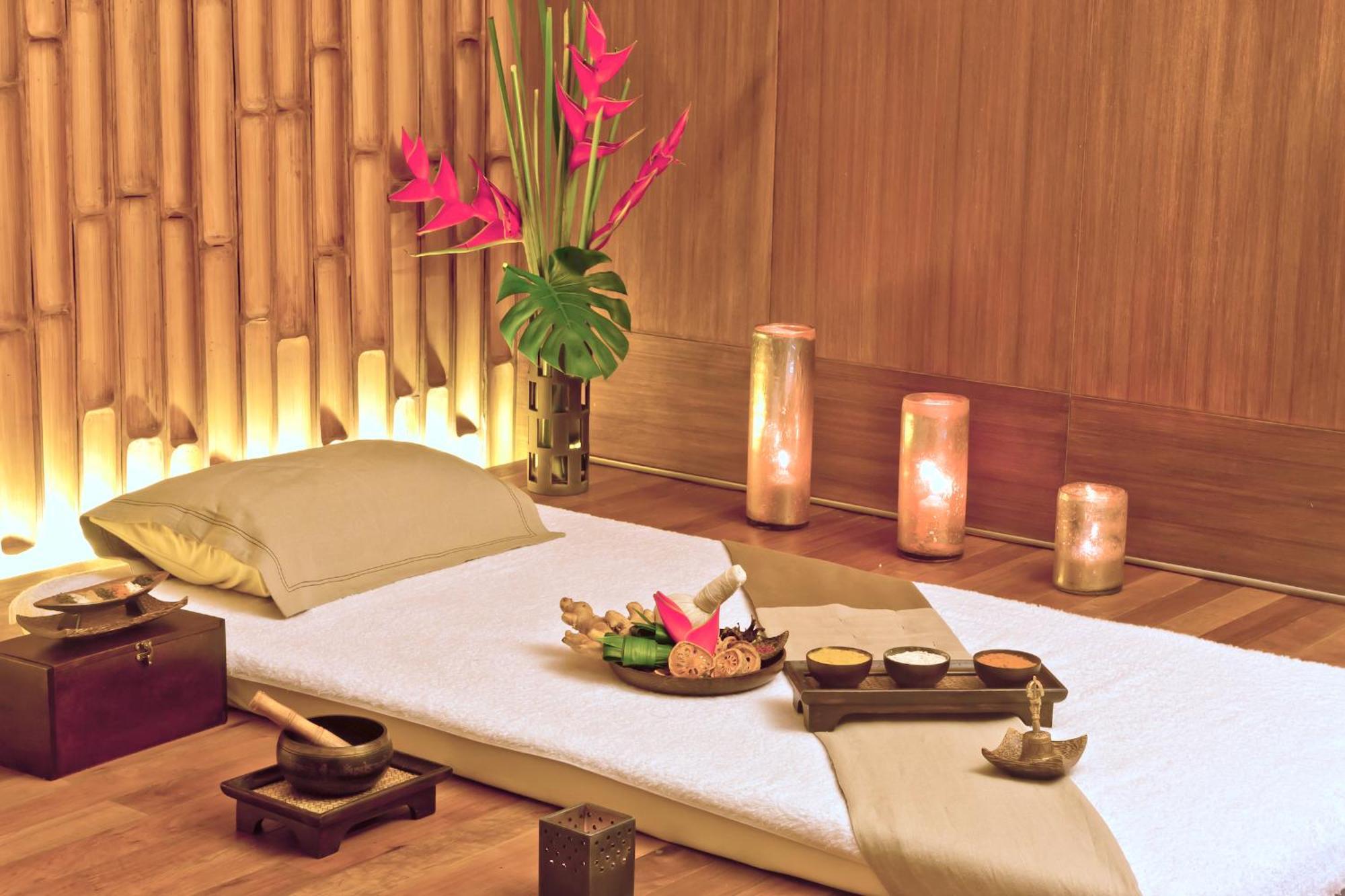 Hansar Samui Resort & Spa - Sha Extra Plus Бопхут Екстер'єр фото A spa treatment room