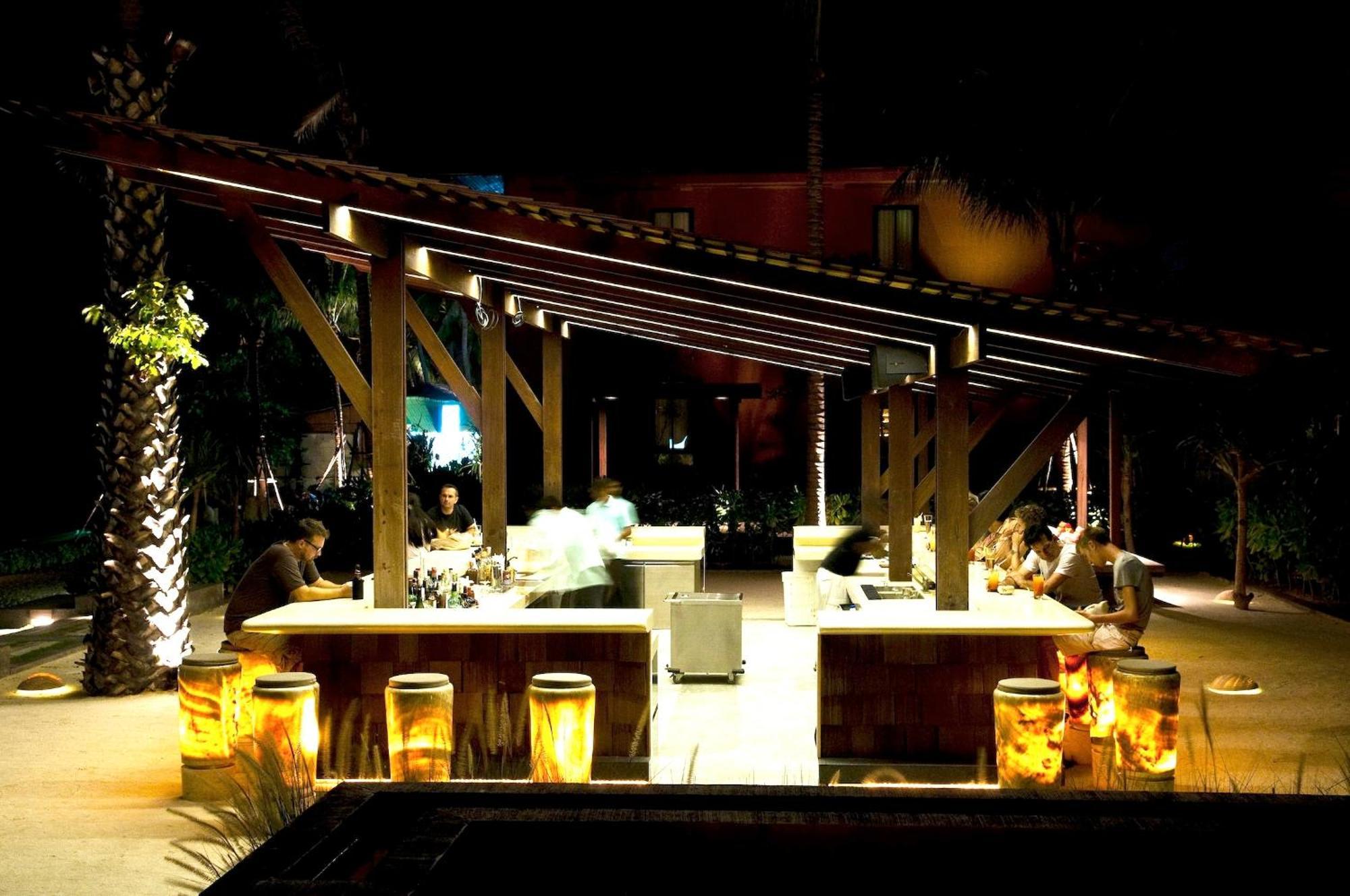 Hansar Samui Resort & Spa - Sha Extra Plus Бопхут Екстер'єр фото The bar at the beach